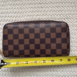 Daisy Rose long zippered wallet